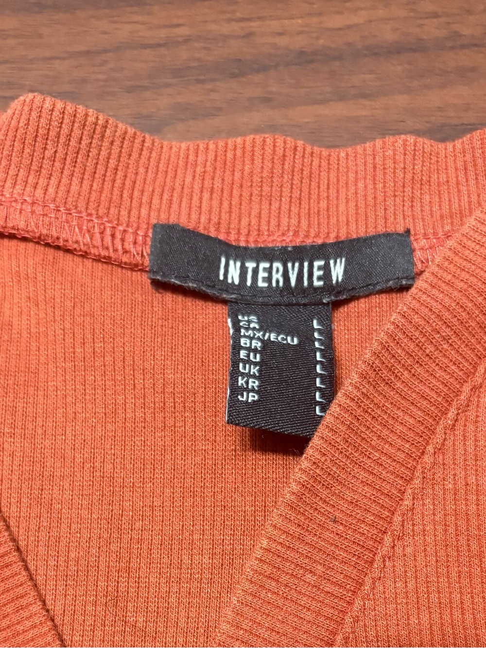 INTENTIONALLY BLANK Ribbed Button-Front V-Neck Top - Rust Orange - Picture 3 of 9